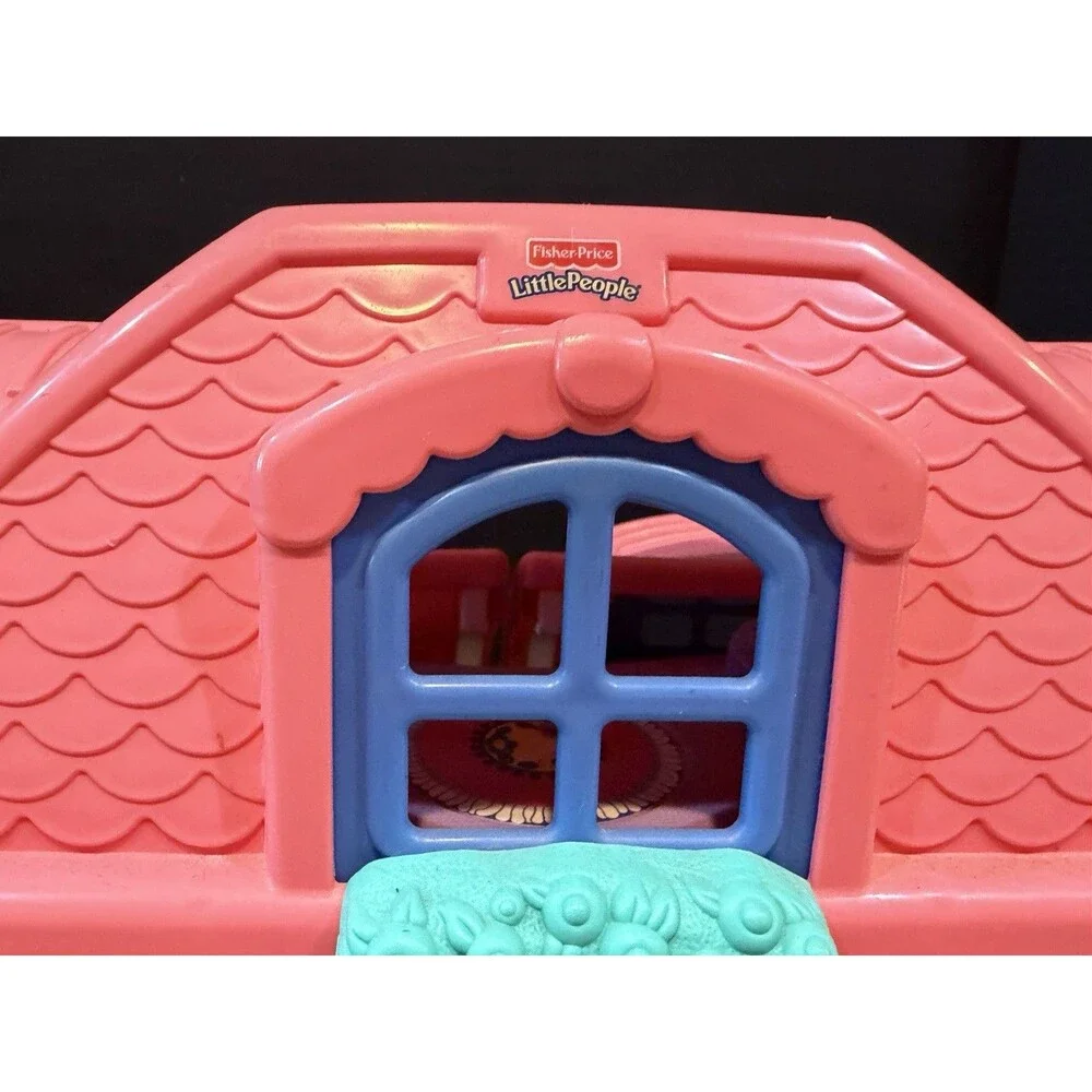 Fisher-Price Little People Surprise & Sounds Home Pink Dollhouse +4 Figures